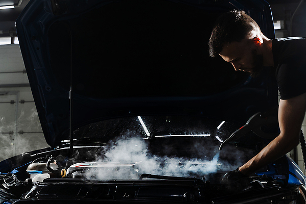 포토 JPG 해외이미지 직업 손 자동차 표면 노동자 한명 물 햇빛 거품 젖음 흐름 물방울 붓 업무 바퀴 역 씻기 빨래 수증기 청소 세제 서비스 먼지 분무기 세탁기 엔진 청소부 모터 노즐 돌봄 자동 차고 해외202309 해외포토 자연요소 1 육상교통 컨셉 가사 교통시설 모션 사람 신체부위 태양 청결 가전제품 작업 파일형식