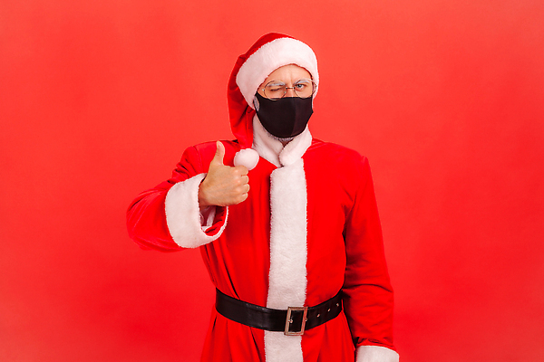 포토 JPG 해외이미지 백인 응시 남자 얼굴 크리스마스 겨울 휴가 새해 실내 가면 한명 안전 사람 성인 빨간색 산타클로스 축하 최고 보호 질병 속도 예방 감염 전염 박테리아 고립 돌봄 인플루엔자 전염병 크리스마스이브 코로나바이러스 해외202309 해외포토 서양인 1 시선 계절 기념일 컬러 컨셉 의학 모션 내부 신체부위 바이러스 파일형식