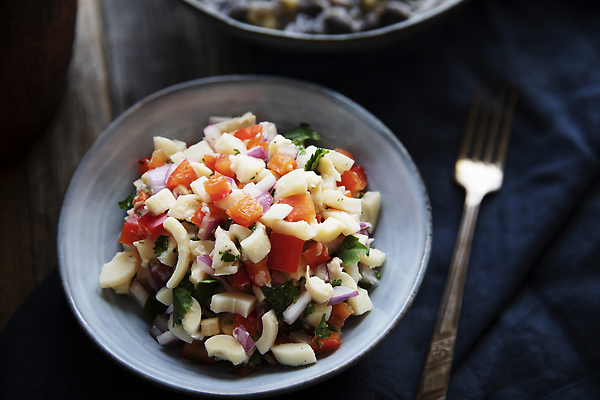 포토 JPG 해외이미지 음식 포크 다이어트 채소 양파 파슬리 건강 요리 사람없음 샐러드 신선 사발 냅킨 점심식사 채식주의자 비건 맛있는 해외202309 해외포토 식기 식사 사기그릇 채식 파일형식