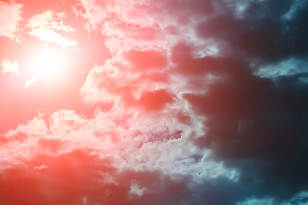 포토 JPG 해외이미지 컬러 백그라운드 자연 하늘 날씨 사람없음 파란색 빛 햇빛 태양 뷰티 일출 검은색 어둠 일몰 회색 예수 분위기 폭풍 천국 흐림 내추럴 항공촬영 해외202309 해외포토 자연요소 뷰포인트 컨셉 노을 신_종교 생태계 파일형식