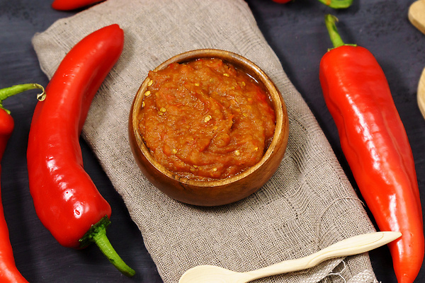 포토 JPG 해외이미지 전통 음식 토마토 채소 재료 고추 가지 파프리카 파스타 건강 마늘 요리 사람없음 빨간색 펼침 조미료 굽기 향신료 매움 후추 건강식 내추럴 무스 발칸반도 채식주의자 핸드메이드 플랫레이 맛있는 튀르키예 해외202309 해외포토 아시아 컬러 모션 서양음식 플랫 맛 구이 채식 향미료 파일형식