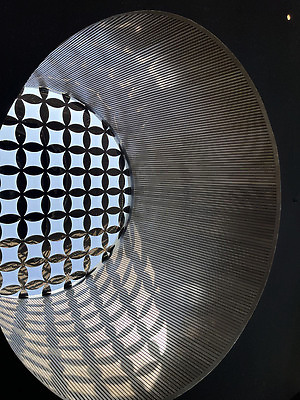 포토 JPG 해외이미지 모양 디자인 꽃 아시아 선 백그라운드 패턴 일러스트 건축양식 창문 벽지 하늘 지붕 추상 미술 사람없음 건물 그래픽 장식 파란색 검은색 직물 도시 인쇄 옥상 천 질감 기하학 철강 반복 해외202309 해외포토 식물 건축물 건축 나라 컬러 무늬 문화예술 파일형식