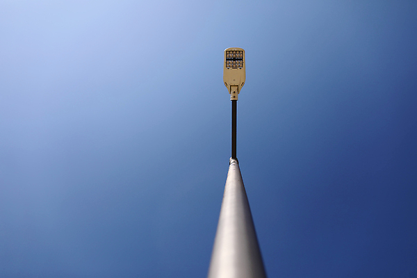 포토 JPG 해외이미지 백그라운드 가로등 전구 건축양식 유리 하늘 조명 거리 사람없음 야외 장식 파란색 빛 금속 힘 장비 에너지 수확 골동품 흰색 등불 램프 기둥 도시 역사 클래식 우아함 큼 오브젝트 싱글 봉 타운 빛망울 고립 얇은 철강 스타일 해외202309 해외포토 공공시설 건축 컬러 컨셉 농업 재질 크기 파일형식