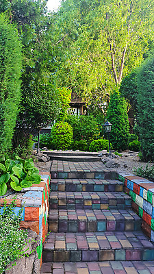 포토 JPG 해외이미지 나무 식물 공원 꽃 잎 곡선 자연 탁자 휴식 새로움 바닥 주택 그림자 서기 사람없음 빛 울타리 강 정원 어둠 골동품 광선 물방울 시골 신선 판넬 매끈함 이슬 그늘 지루함 질감 지역 라벤더 모종 옛날 프로젝트 해외202309 해외포토 공공시설 감정 선 가구 컨셉 모션 건물 담장 감각 허브 생태계 파일형식