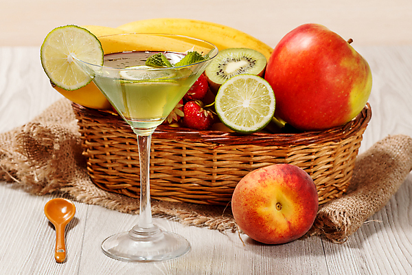 포토 JPG 해외이미지 열매 음식 백그라운드 다이어트 과일 유리 탁자 딸기 디저트 바나나 건강 키위 사람없음 목재 빨간색 초록색 여름 컬러풀 바구니 신선 달콤 아침식사 사과 먹기 유기농 라임 젤리 내추럴 천도복숭아 핸드메이드 맛있는 해외202309 해외포토 나무 식물 웰빙 계절 컬러 가구 재료 모션 재질 식사 맛 복숭아 파일형식