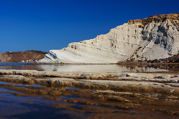 포토 JPG 해외이미지 유럽 바다 여행 자연 하늘 휴가 파노라마 풍경 해변 사람없음 물 여름 파란색 계단 이탈리아 낭만 바위 흰색 물가 지중해 눈금 엽서 암초 터키석 특별함 파라다이스 해외202309 해외포토 자연요소 계절 나라 컬러 컨셉 촬영기법 돌_바위 보석 편지 생태계 파일형식