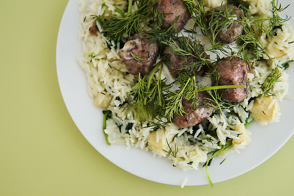 포토 JPG 해외이미지 모양 전통 접시 음식 부분 공 밥 파슬리 스웨덴 육류 돼지고기 요리 사람없음 빨간색 초록색 갈색 식사 저녁식사 소고기 튀김 신선 닫기 맛 아침식사 미트볼 먹기 허브 준비 서빙 레시피 북쪽 시금치 내추럴 점심식사 딜 스칸디나비아 핸드메이드 맛있는 해외202309 해외포토 식물 식기 컬러 컨셉 채소 식재료 모션 북유럽 방향 파일형식