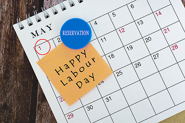 포토 JPG 해외이미지 디자인 얼굴 백그라운드 컨셉 비즈니스 휴가 노동자 사랑 이벤트 사람없음 장식 사무실 달력 축하 업무 날짜 계획 종업원 심볼 사인 자석 월 마케팅 조언 어머니의날 해외202309 해외포토 직업 기념일 감정 신체부위 작업 미국문화 파일형식