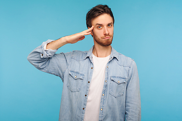 포토 JPG 해외이미지 백인 손 응시 남자 감정 얼굴 셔츠 청소년 노동자 친절 실내 한명 사람 머리 듣기 표현 종업원 스마트 경계 파란배경 육군 경례 애국심 명예 고립 규율 돌봄 복종 심각 주목 후보 존경 필요 해외202309 해외포토 서양인 직업 1 시선 백그라운드 컨셉 상의 모션 군대 내부 신체부위 파란색 인사 파일형식