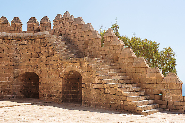 포토 JPG 해외이미지 외관 유럽 문화 여행 건축양식 날씨 사람없음 야외 건물 가로 계단 궁전 골동품 바위 성 중세 역사 스페인 재산 맨션 통로 아치 박물관 타운 단계 천연기념물 랜드마크 옛날 파멸 해외202309 해외포토 건축물 건축 나라 컨셉 고건축 주택 금융 돌_바위 도시 파일형식 소멸