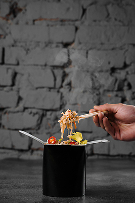 포토 JPG 해외이미지 전통 접시 아시아 음식 백그라운드 채소 젓가락 태국 밥 양파 건강 육류 요리 동양인 사람없음 초록색 상자 식당 식사 저녁식사 중국 버섯 당근 소고기 튀김 신선 뜨거움 사발 국수 상쾌 매움 후추 점심식사 대두 채식주의자 맛있는 해외202309 해외포토 식기 감정 나라 컬러 식재료 뿌리채소 수저 인종 상점 면류 사기그릇 맛 향신료 채식 파일형식