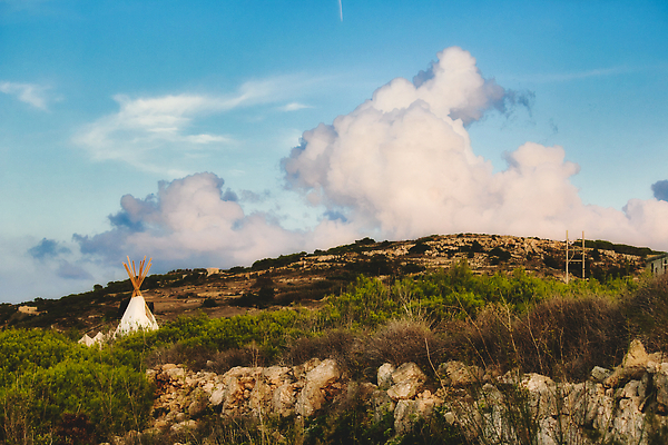 포토 JPG 해외이미지 나무 전통 라이프스타일 공원 문화 여행 밭 자연 하늘 휴가 산 주택 텐트 사람없음 파란색 마을 캠핑 자유 흰색 그룹 원주민 숲 땅 인도인 캔버스 부족 서쪽 평야 해외202309 해외포토 외국인 식물 공공시설 컬러 컨셉 농업 레저 캠핑도구 동양인 건물 생활 아프리카인 방향 생태계 파일형식