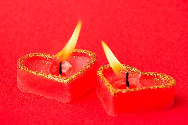 포토 JPG 해외이미지 모양 디자인 커플 감정 컬러 백그라운드 컨셉 불 추상 휴가 기념 발렌타인데이 선물 사랑 사람없음 장식 빨간색 빛 컬러풀 뷰티 낭만 축하 닫기 심볼 사인 열정 2월 핸드메이드 해외202309 해외포토 자연요소 무늬 관계 모션 데이이벤트 날짜 파일형식