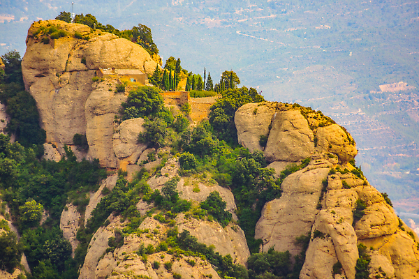 포토 JPG 해외이미지 유럽 기독교 하늘 산 사람없음 스페인 언덕 바르셀로나 남유럽 해외202309 해외포토 나라 종교 파일형식