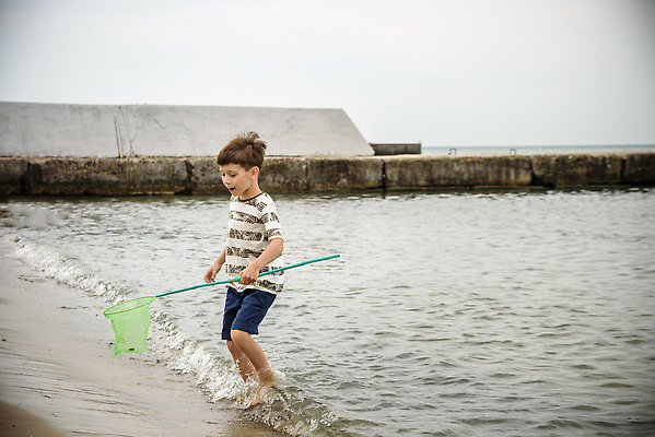 포토 JPG 해외이미지 백인 1 남자 행복 문화 얼굴 어린이 모래 바다 여행 2 가족 자연 놀이 낚시 휴가 어류 한명 사람 소년 야외 물 파란색 뷰티 걷기 환경 기쁨 젖음 작음 남동생 혼자 해외202309 해외포토 자연요소 서양인 감정 컬러 관계 모션 레저 신체부위 수중동물 크기 생태계 동생 파일형식
