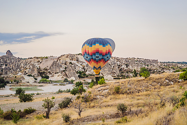 포토 JPG 해외이미지 나무 여행 하늘 사람없음 야외 일몰 돌산 튀르키예 해외202309 해외포토 식물 아시아 산 노을 파일형식