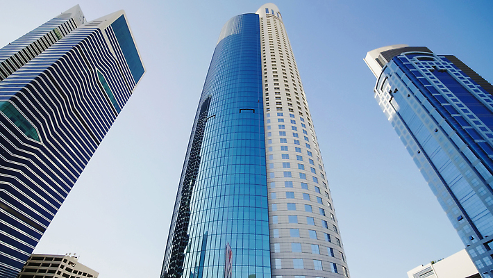 포토 JPG 해외이미지 산업 여행 백그라운드 요트 비즈니스 건축양식 하늘 호텔 미래 전등 거리 파노라마 풍경 사람없음 건물 물 금융 파란색 도시풍경 사무실 탑 고층빌딩 황혼 새벽 도시 고급 도심 중앙 큼 장면 타운 동쪽 스카이라인 빛망울 아랍에미리트 두바이 랜드마크 아랍어 철강 해외202309 해외포토 자연요소 건축물 건축 컬러 컨셉 배_교통 중동 숙소 조명 촬영기법 빌딩 경제 빛 일몰 크기 방향 파일형식