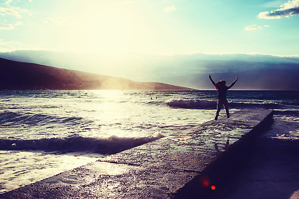 포토 JPG 해외이미지 구름 모래 파도 바다 섬 여행 자연 하늘 아침 바람 날씨 휴가 풍경 사람없음 물 여름 빛 태양 일출 항구 맑음 어둠 힘 일몰 자유 떨어짐 위험 휴양지 방파제 폭풍 대서양 파라다이스 폭풍우 허리케인 수평선 해외202309 해외포토 주간 자연요소 계절 공공시설 컨셉 교통시설 노을 장소 비_날씨 자연재해 생태계 파일형식