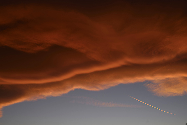 포토 JPG 해외이미지 계절 백그라운드 오렌지 자연 벽지 하늘 아침 날씨 추상 기술 파노라마 사람없음 빨간색 파란색 빛 세트 햇빛 태양 뷰티 노란색 일출 황혼 일몰 새벽 활발 분위기 황금 저녁 수분 천국 흐림 내추럴 오존 수평선 해외202309 해외포토 주간 자연요소 컬러 컨셉 무늬 과일 촬영기법 노을 야간 생태계 파일형식