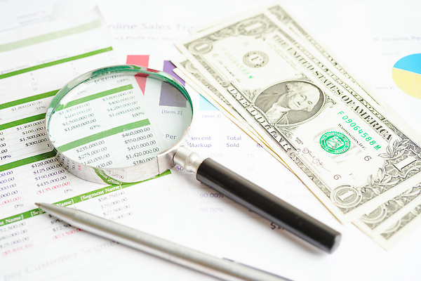 포토 JPG 해외이미지 디자인 유럽 종이 돈 인터넷 비즈니스 유리 돋보기 그래프 사람없음 금융 컴퓨터 세트 사무실 세일 달러 상점 웹 카트 유로 시장 플랫 확대 구매 계획 주식 심볼 분석 사인 검색 무역 투자 상업 소매 계산서 마케팅 회계사 해외202309 해외포토 직업 나라 산업 컨셉 재질 경제 전자제품 쇼핑 재산 파일형식