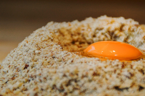 포토 JPG 해외이미지 음식 백그라운드 재료 건강 요리 사람없음 목재 계란 시골 상품 굽기 유기농 생식 채식주의자 핸드메이드 통밀 해외202309 해외포토 나무 웰빙 알 밀 구이 채식 파일형식