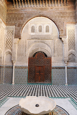 포토 JPG 해외이미지 전통 디자인 종교 문화 여행 패턴 건축양식 학교 아프리카 미술 동양인 사람없음 건물 장식 역사 재산 이슬람교 타일 묘사 아치 질감 모스크 대문 모자이크 모로코 랜드마크 메디나 아랍어 옛날 해외202309 해외포토 건축물 교육 건축 나라 무늬 문화예술 인종 금융 문 파일형식