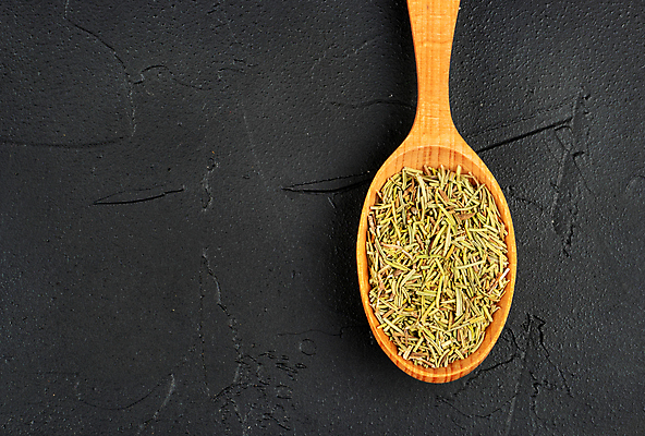 포토 JPG 해외이미지 식물 음식 백그라운드 잎 재료 자연 건조 건강 요리 사람없음 목재 초록색 쌓기 숟가락 어둠 바위 신선 양념 맛 지중해 허브 향신료 국자 준비 유기농 매움 향기 아로마 향료 향 아로마테라피 로즈메리 흙더미 내추럴 넘어짐 콘크리트 해외202309 해외포토 나무 웰빙 바다 컬러 컨셉 모션 주방용품 수저 흙 돌_바위 생태계 냄새 테라피 향미료 파일형식 더미