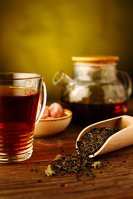 포토 JPG 해외이미지 접시 꽃 음료 음식 백그라운드 컨셉 다이어트 과일 유리 탁자 건강 사람없음 목재 컵 초록색 뷰티 갈색 검은색 어둠 카페 신선 뜨거움 투명 닫기 아침식사 찻주전자 먹기 허브 향기 백리향 캐러멜 해외202309 해외포토 나무 식물 식기 컬러 가구 재료 모션 재질 주전자 디저트 상점 식사 냄새 파일형식