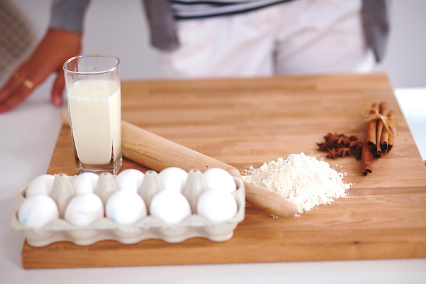 포토 JPG 해외이미지 전통 접시 음식 백그라운드 크리스마스 재료 교실 탁자 요리 사람없음 목재 갈색 쿠키 주방 계란 칠판 빵집 수확 껍질 흰색 맛 굽기 메뉴 준비 레이아웃 복고 날것 반죽 심플 밀가루 노른자 항공촬영 구성 기본 단백질 페스츄리 핸드메이드 해외202309 해외포토 나무 식기 교육 기념일 빵 뷰포인트 컬러 가구 컨셉 농업 학교 디저트 상점 알 가루 구이 영양소 파일형식