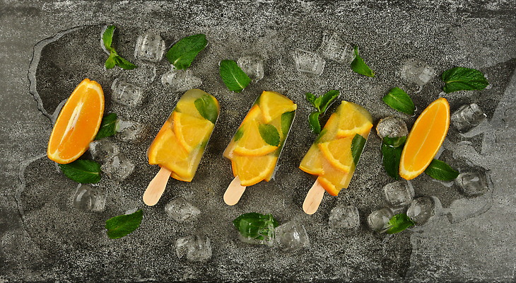 포토 JPG 해외이미지 1 계절 음식 조각 잎 오렌지 과일 부분 탁자 표면 디저트 귤 건강 3 사람없음 초록색 냉동 얼음 주스 블록 추위 신선 달콤 정상 자르기 먹기 민트 크림 큐브 상쾌 유기농 각도 내추럴 항공촬영 강렬 냉동고 채식주의자 팝 비건 해외202309 해외포토 자연요소 식물 웰빙 감정 음료 뷰포인트 컬러 가구 모션 맛 허브 채식 파일형식