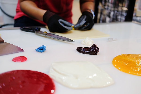 포토 JPG 해외이미지 전통 음식 컬러 디저트 사탕 요리 사람없음 과자 상점 식당 작업실 달콤 맛 제조 설탕 만들기 맛있는 해외202309 해외포토 컨셉 모션 파일형식