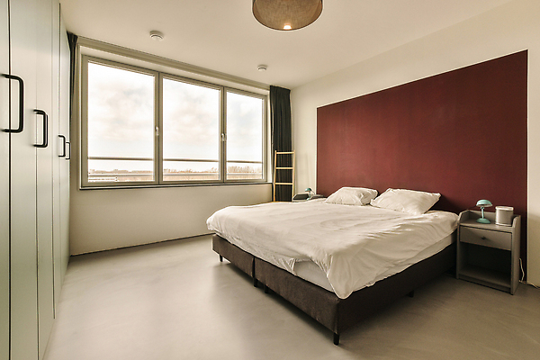 포토 JPG 해외이미지 창문 탁자 사람없음 인테리어 공간 방 침대 스탠드 커튼 벽장 해외202309 해외포토 디자인 가구 조명 장롱 파일형식