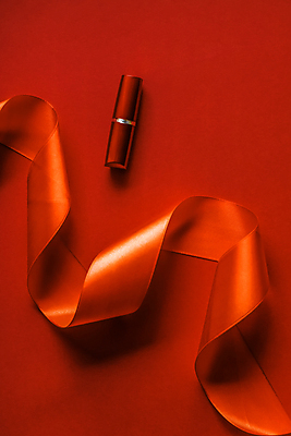 포토 JPG 해외이미지 리본 사람없음 빨간색 뷰티 화장품 립스틱 오브젝트 해외202309 해외포토 컬러 파일형식