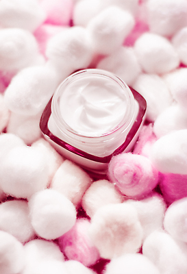 포토 JPG 해외이미지 분홍색 사람없음 고급 솜 피부관리 스킨케어 기초화장품 수분크림 해외202309 해외포토 컬러 컨셉 뷰티 화장품 파일형식