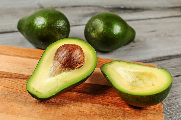 포토 JPG 해외이미지 음식 백그라운드 다이어트 채소 과일 재료 자연 탁자 건강 씨앗 사람없음 목재 초록색 갈색 어둠 샐러드 시골 신선 닫기 맛 자르기 먹기 묘사 유기농 반쪽 날것 아보카도 내추럴 과카몰리 숙성 이국적 채식주의자 비건 맛있는 해외202309 해외포토 나무 식물 웰빙 컬러 가구 컨셉 모션 소스_음식 생태계 채식 파일형식