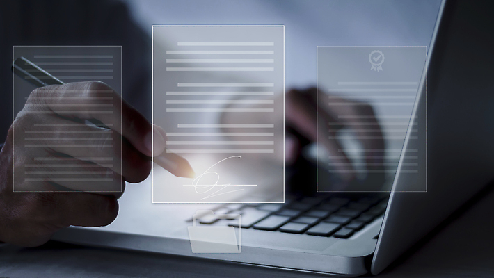 포토 JPG 해외이미지 직업 종이 인터넷 회사 비즈니스 사람 정장 사람없음 금융 사무실 알약 펜 스크린 쪽지 작업 비즈니스맨 네트워크 어플리케이션 계획 연결 종업원 승낙 사이버 책상 계약 경영자 서식 문서 전자 결재 온라인 서명 경영 승인 터치스크린 프로젝트 해외202309 해외포토 옷 남자 가구 컨셉 경제 필기구 약 직장인 리더 파일형식