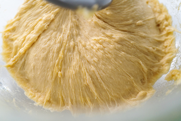 포토 JPG 해외이미지 음식 빵 요리 사람없음 사발 굽기 준비 반죽 만들기 덩어리 프랑스어 섞기 핸드메이드 해외202309 해외포토 문자 모션 사기그릇 구이 파일형식