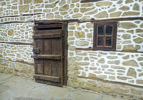 포토 JPG 해외이미지 전통 디자인 외관 벽 여행 백그라운드 건축양식 창문 날씨 출입구 주택 사람없음 야외 건물 목재 장식 문 수확 골동품 시골 역사 입장 묘사 시작 질감 복고 대문 불가리아 옛날 스타일 해외202309 해외포토 나무 건축물 건축 농업 재료 파일형식 남유럽