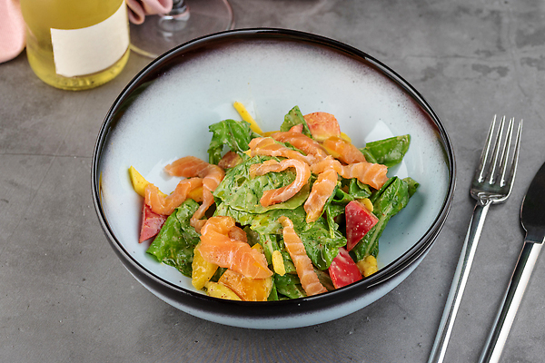 포토 JPG 해외이미지 전통 접시 음식 바다 백그라운드 다이어트 토마토 채소 오이 건강 어류 요리 사람없음 빨간색 초록색 식당 식사 저녁식사 샐러드 흰색 신선 사발 맛 상추 참치 먹기 해산물 유기농 날것 깨 연어 레시피 시금치 아보카도 훈제 점심식사 루꼴라 채식주의자 해외202309 해외포토 식기 웰빙 컬러 컨셉 과일 식재료 모션 상점 수중동물 조미료 사기그릇 채식 파일형식