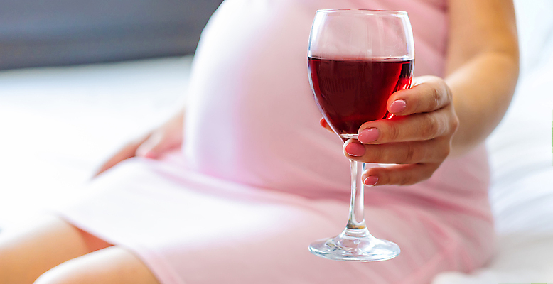 포토 JPG 해외이미지 여자 행복 와인잔 건강 관리 한명 들기 앉기 성인 와인 임산부 임신 성인여자한명만 해외202309 해외포토 1 감정 술잔 모션 주류 사람 여자한명만 성인여자만 파일형식