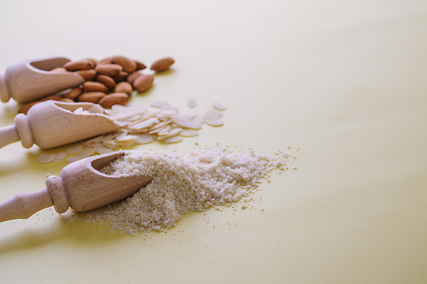 포토 JPG 해외이미지 음식 조각 백그라운드 재료 탁자 디저트 건조 건강 요리 사람없음 목재 노란색 쌓기 숟가락 식사 빵집 견과류 흰색 정상 가루 굽기 먹기 유기농 날것 밀가루 아몬드 레시피 흙더미 내추럴 개암나무 땅바닥 무료 콘크리트 페스츄리 개조 해외202309 해외포토 나무 웰빙 빵 컬러 가구 모션 바닥 수저 상점 흙 구이 파일형식 더미