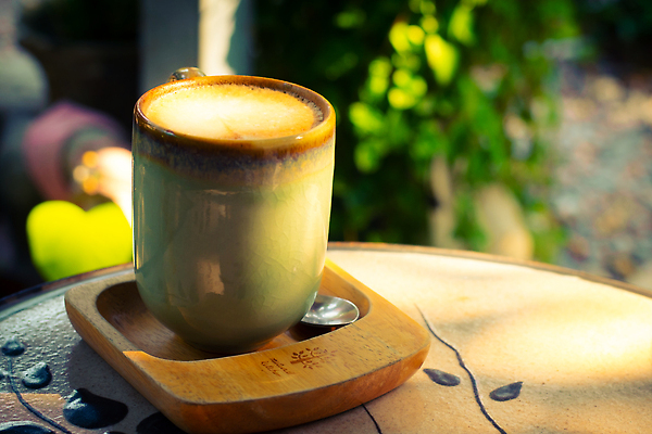 포토 JPG 해외이미지 라이프스타일 커피 음료 백그라운드 탁자 아침 휴식 사람없음 목재 컵 태양 갈색 검은색 카페 우유 머그컵 수확 흰색 신선 뜨거움 아침식사 상쾌 아로마 카푸치노 에스프레소 단절 라떼 모카 카페인 해외202309 해외포토 주간 자연요소 나무 식기 감정 컬러 가구 컨셉 농업 재료 유제품 생활 상점 식사 파일형식