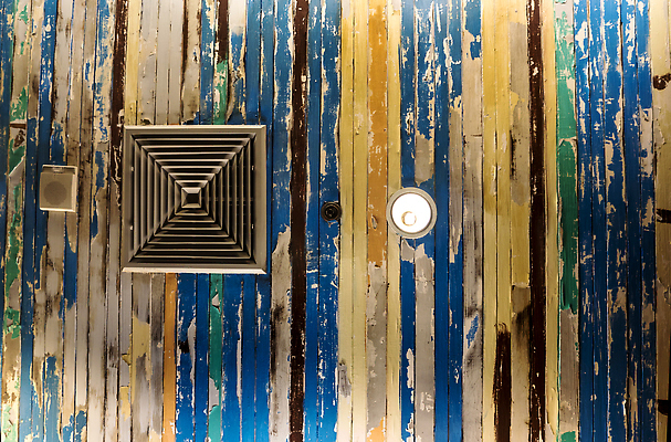 포토 JPG 해외이미지 디자인 컬러 백그라운드 패턴 건축양식 벽지 표면 추상 조명 주택 실내 사람없음 내부 목재 장식 컬러풀 줄무늬 방 장비 수확 흰색 카세트테이프 부채 시원함 천장 질감 복고 머리위 시스템 타입 내추럴 그런지 린스 옛날 타격 해외202309 해외포토 나무 건축 무늬 농업 재료 모션 건물 파일형식