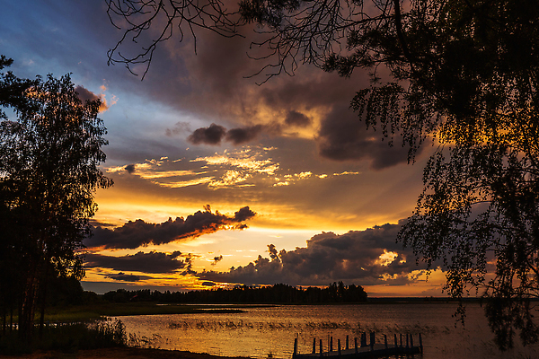 포토 JPG 해외이미지 나무 구름 공원 유럽 호수 여행 밭 자연 하늘 낚시 휴가 파노라마 국립공원 풍경 사람없음 야외 초록색 물 여름 파란색 강 반사 일몰 캠핑 보트 숲 언덕 장면 지역 내추럴 벨로루시 옛날 전국 해외202309 해외포토 자연요소 식물 계절 공공시설 나라 컬러 농업 배_교통 레저 촬영기법 노을 생태계 파일형식