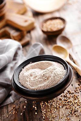 포토 JPG 해외이미지 음식 재료 탁자 건조 요리 사람없음 목재 갈색 주방 숟가락 기구 사발 가루 준비 유기농 날것 반죽 밀가루 해외202004 해외포토 나무 웰빙 컬러 가구 수저 사기그릇 파일형식