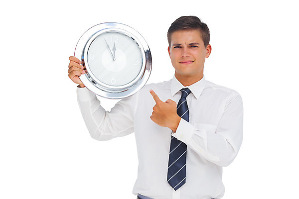 포토 JPG 해외이미지 백인 응시 남자 행복 시계 컨셉 표시 넥타이 한명 20대 가리킴 잡기 시간 비즈니스맨 흰배경 보여주기 마감 해외202004 해외포토 서양인 1 시선 잡화 감정 백그라운드 비즈니스 모션 사람 손짓 청년 흰색 직장인 파일형식