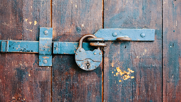 포토 JPG 해외이미지 디자인 컨셉 표면 열쇠 날씨 주택 자물쇠 안전 사람없음 목재 갈색 문 금속 수확 골동품 닫기 보호 비밀 도둑 철 묘사 부식 시작 질감 복고 잠금 보안 대문 열쇠구멍 고체 구식 사생활 옛날 해외202309 해외포토 나무 컬러 농업 재료 모션 재질 건물 범죄인 파일형식