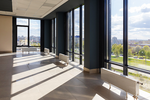 포토 JPG 해외이미지 디자인 산업 선 벽 컬러 건축양식 창문 난간 유리 사람없음 내부 건물 가로 빛 사무실 태양 반사 우주 계단 금속 회색 도시 오픈 도자기 가장자리 우아함 매끈함 타일 기하학 대칭 직진 철강 콘크리트 세련 미니멀리스트 해외202309 해외포토 자연요소 건축물 건축 컨셉 무늬 비즈니스 재질 감각 둘레 파일형식