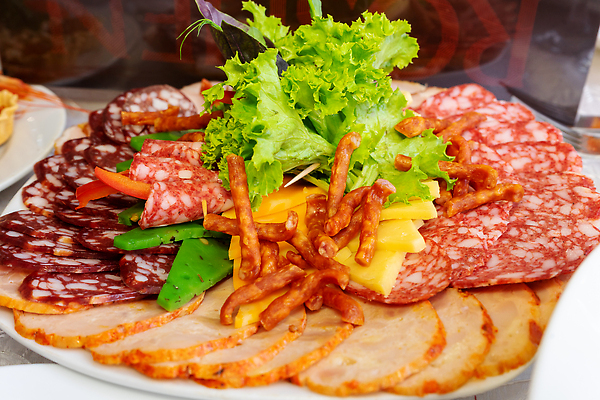 포토 JPG 해외이미지 전통 접시 음식 조각 백그라운드 잎 오렌지 탁자 실내 육류 돼지고기 요리 사람없음 장식 초록색 식당 식사 카페 소고기 추위 튀김 신선 발표 맛 아침식사 애피타이저 상품 정상 지중해 햄 베이컨 모음 점심식사 살라미 식품점 인기 맛있는 해외202309 해외포토 식물 식기 바다 컬러 가구 컨셉 과일 식재료 내부 상점 파일형식