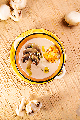 포토 JPG 해외이미지 전통 접시 음식 빵 백그라운드 다이어트 채소 탁자 양파 치즈 따뜻함 파슬리 건강 요리 사람없음 초록색 식당 식사 저녁식사 버섯 흰색 시골 신선 뜨거움 사발 맛 수프 먹기 허브 크림 메뉴 유기농 레시피 점심식사 구성 채식주의자 핸드메이드 맛있는 해외202309 해외포토 식물 식기 웰빙 컬러 가구 컨셉 모션 유제품 상점 사기그릇 채식 파일형식